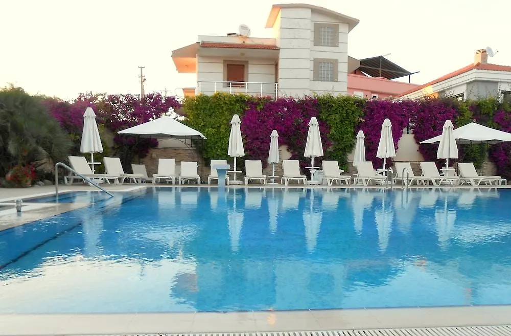 Kamer Exclusive Hotel & Suites Cesme 3*,