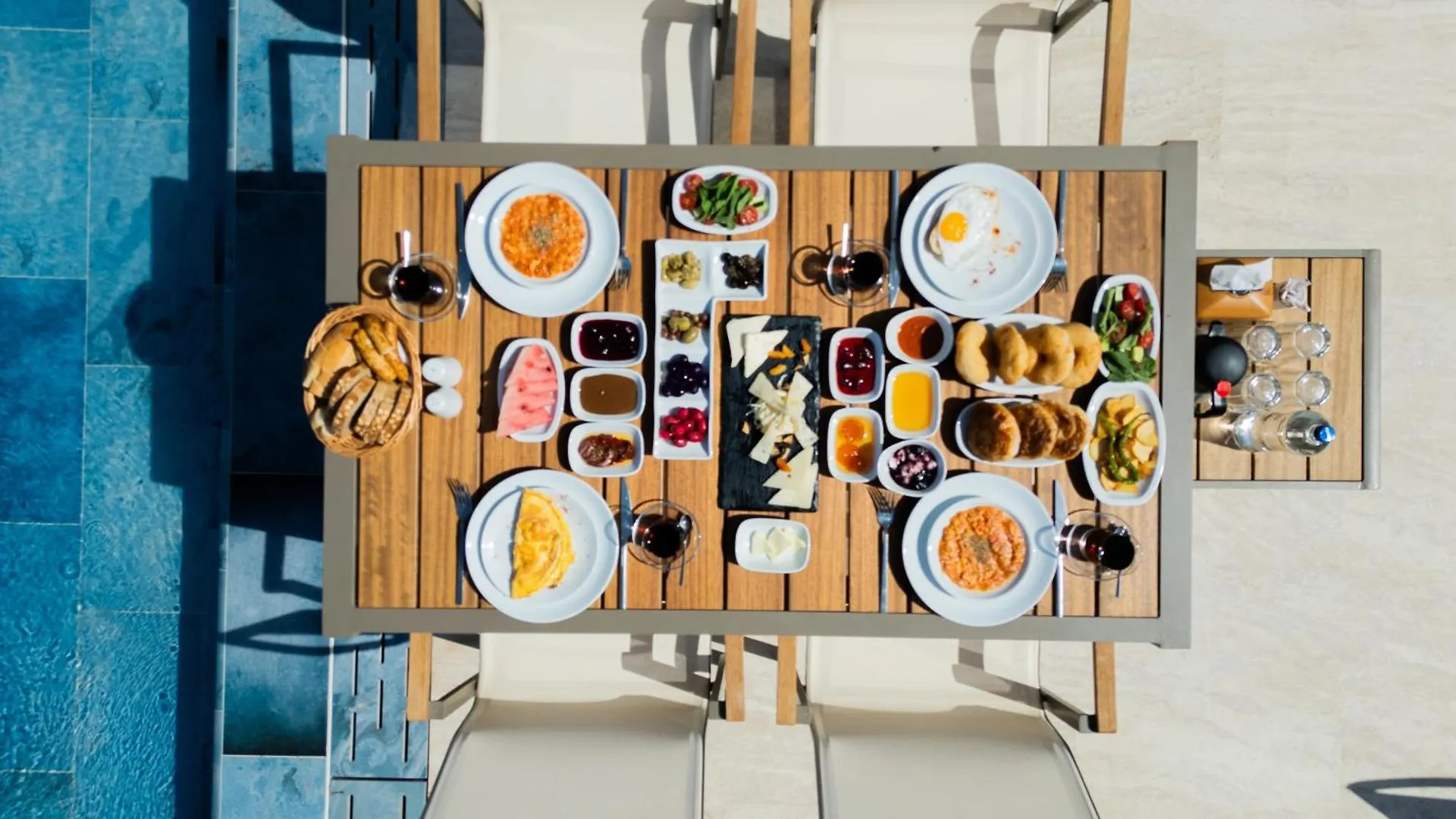 Kamer Exclusive Hotel & Suites Cesme 3*,