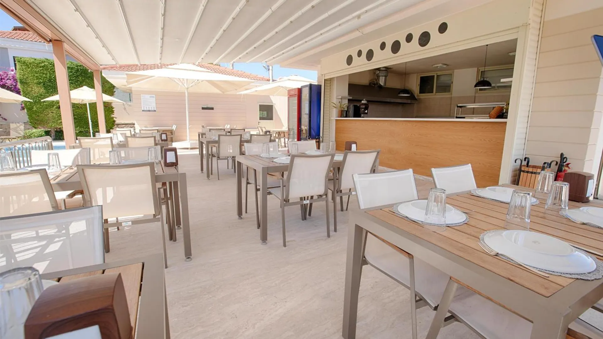 Kamer Exclusive Hotel & Suites Cesme 3*,